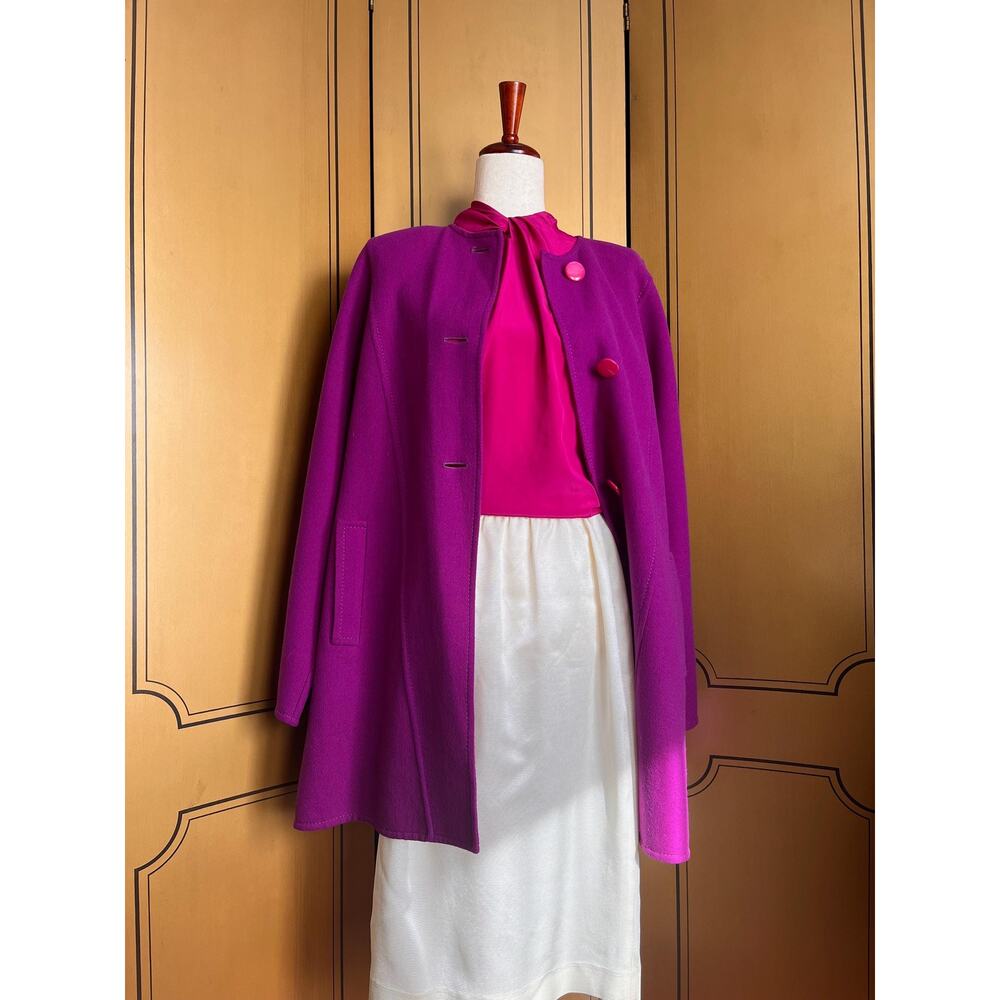 Vintage virgin wool coat in bright purple, size 12